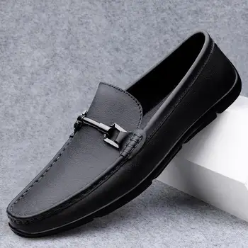 Мъжки обувки 2023 г., Нов, Мъжки Ежедневни Бизнес Кожени обувки в Корейски стил, Мъжки Обувки от Естествена Кожа Без закопчалка, Британска Мода Обувки-Шапчица