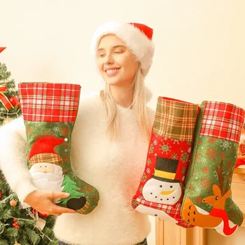 Нови Коледни чорапи, подарък чорапи, украса за камината, Коледна елха, Снежен човек, Дядо Коледа, Лосове, Коледни чорапи за дома