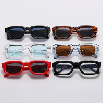Слънчеви очила в квадратни рамки в стил пънк, модни малки слънчеви очила с защита от UV400, очила за жени и мъже